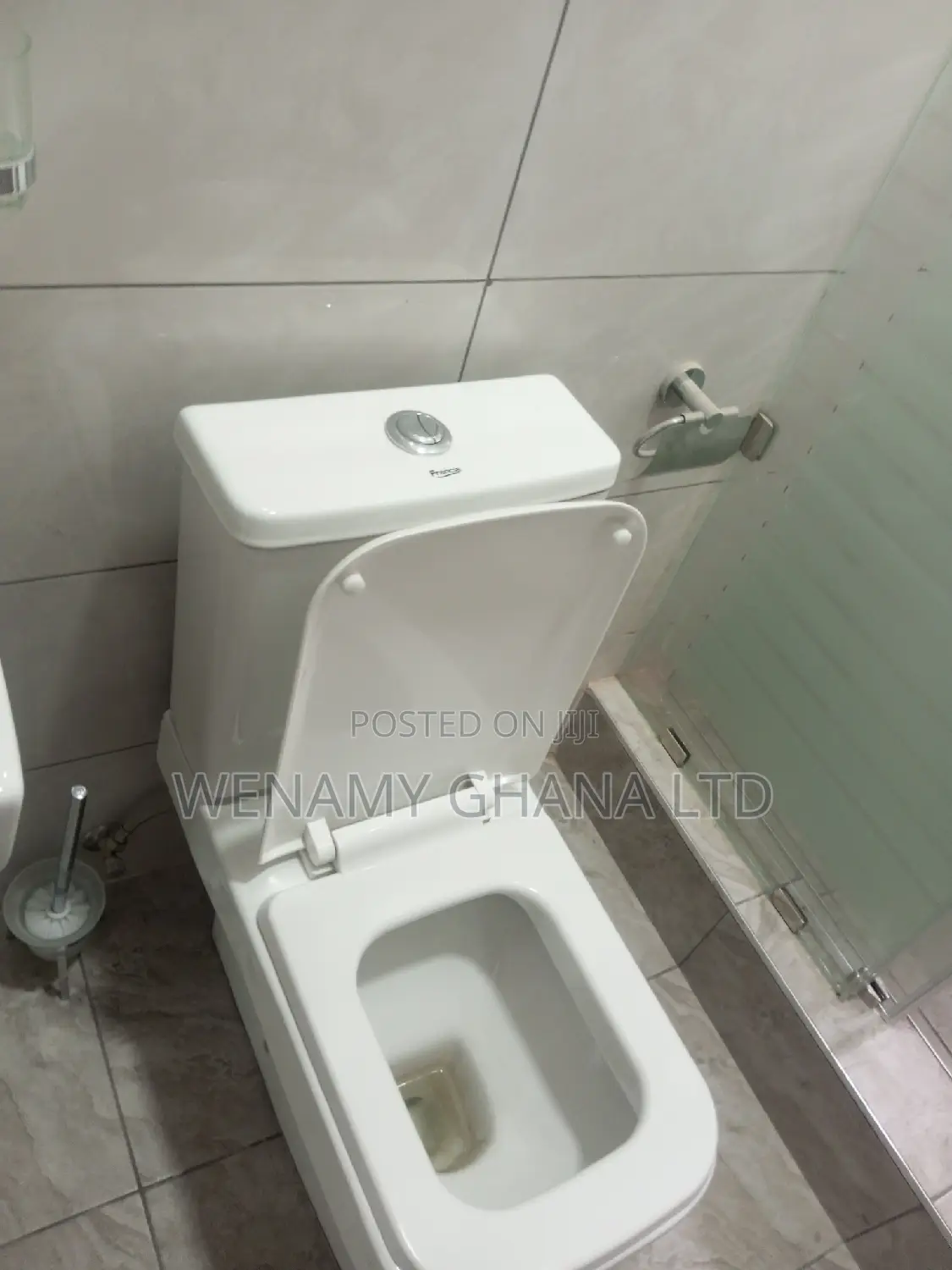 2bdrm Apartment in Golf City, Tema Metropolitan for rent