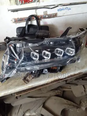 Prado 2018,2019,2020,2021 Headlights Spec Pair