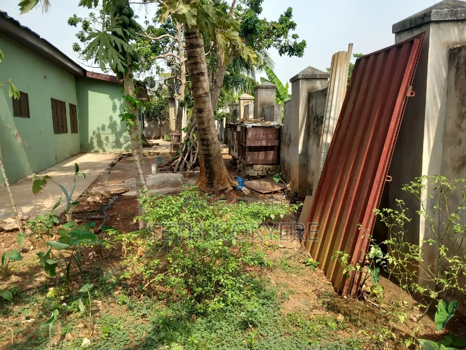 Furnished 10bdrm House in Kumasi Metropolitan for sale
