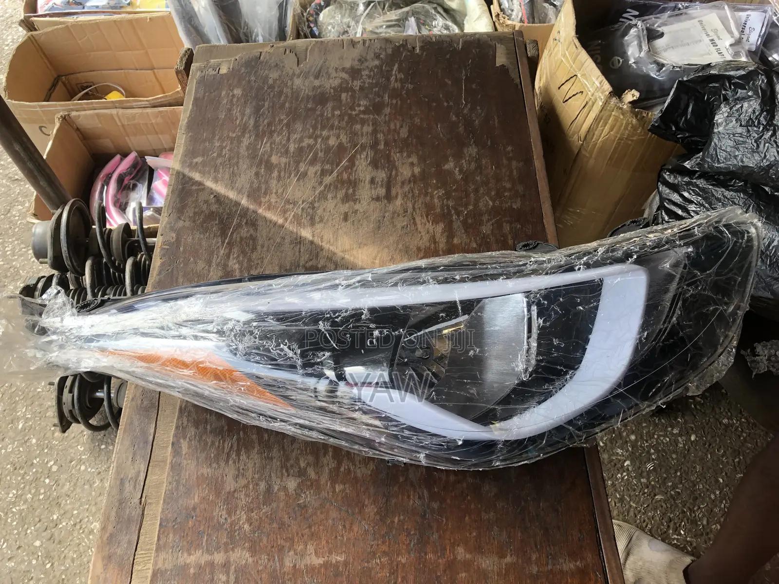 Hyundai Elantra 2014 Headlight