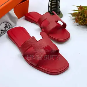 Quality Ladies Hermes Slippers Fresh in Box