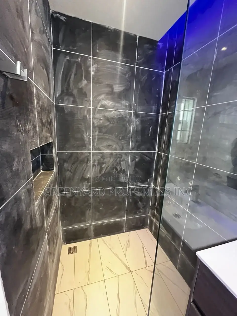 4bdrm House in Adjiringanor, East Legon for sale