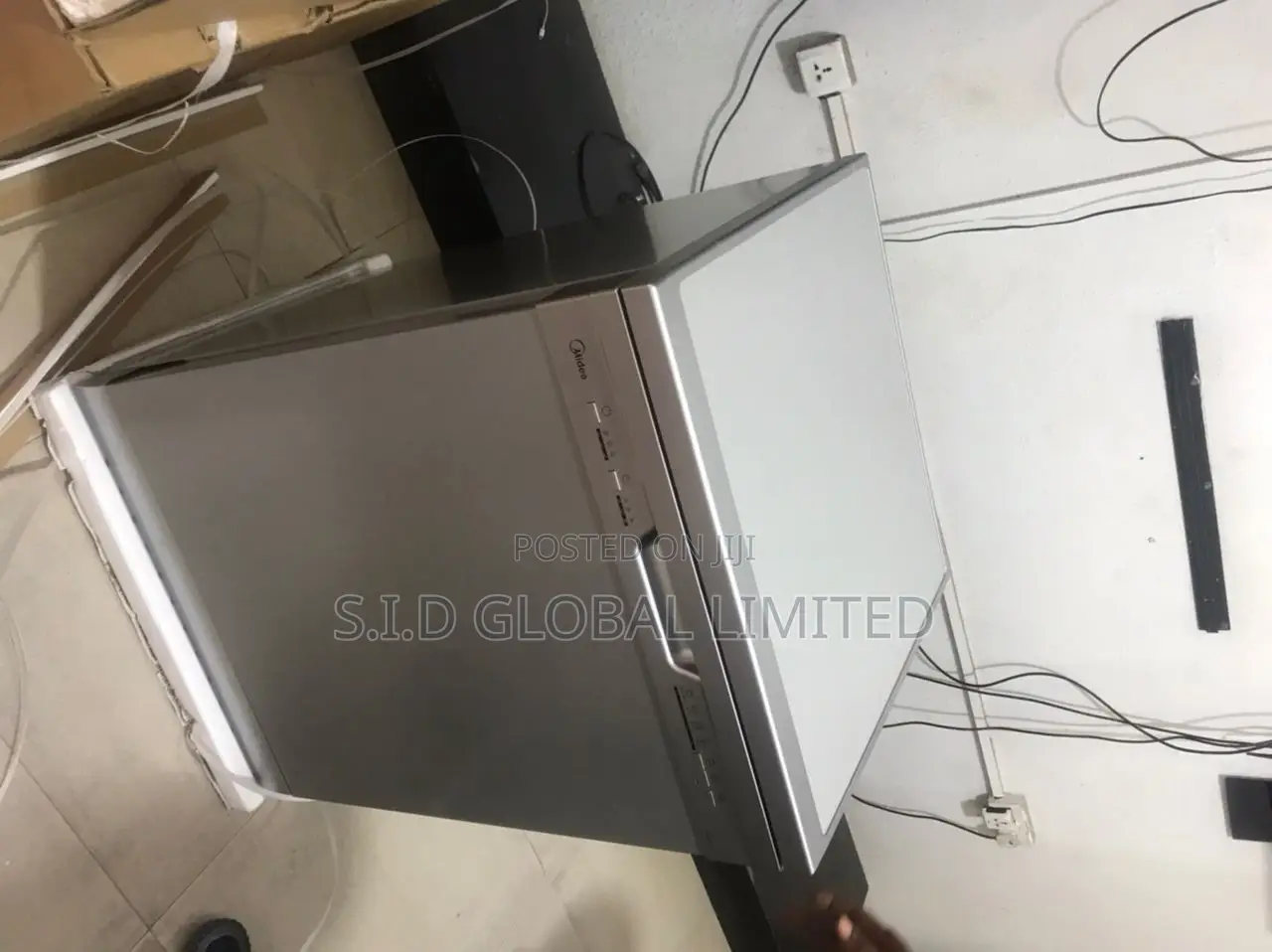 Very Affordable Midea 12 Plates Dishwasher Full Board (WQP12