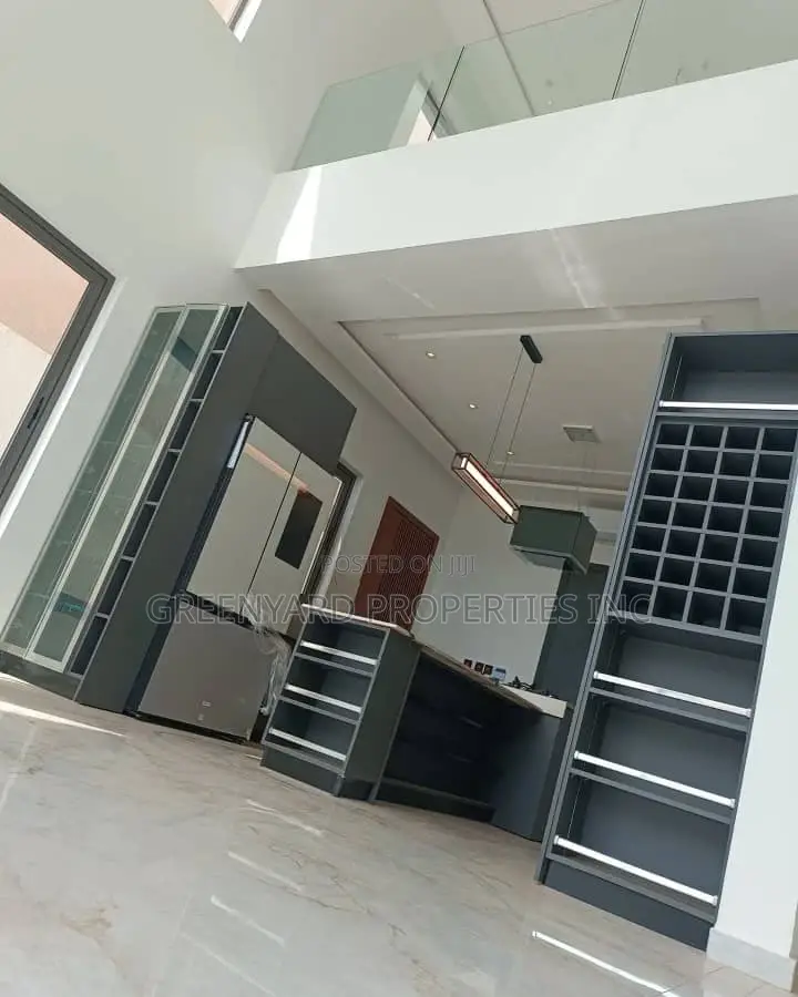 4bdrm House in East Legon for sale