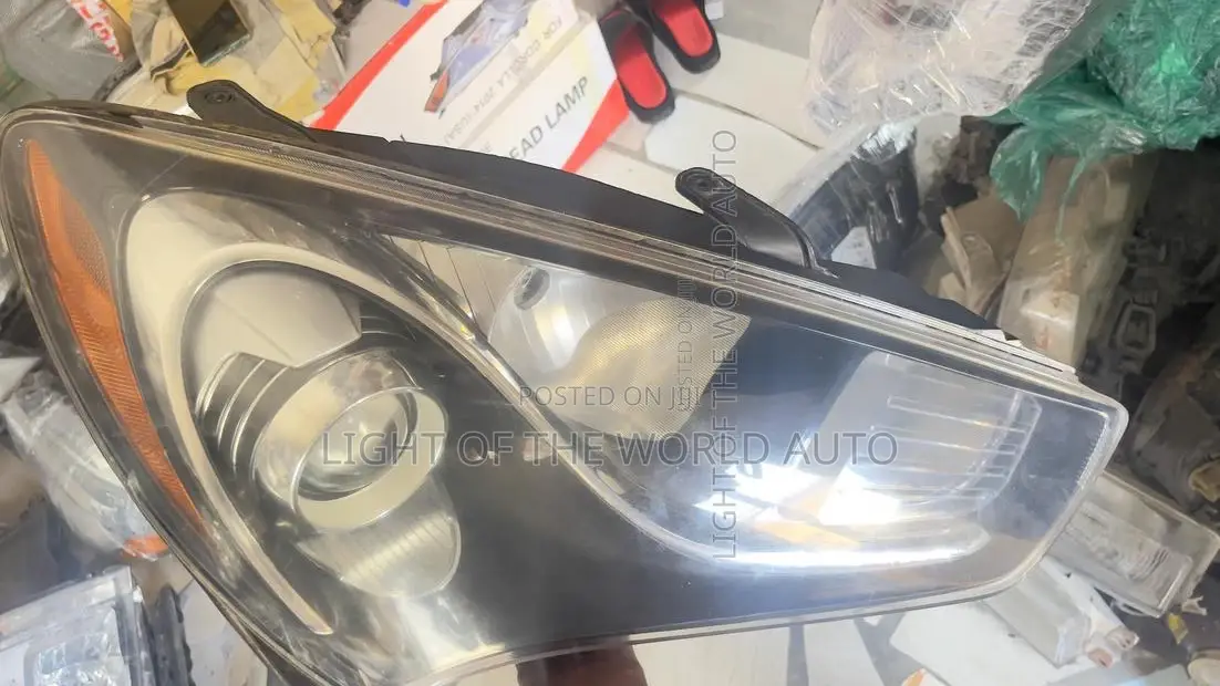 Genesis Headlight Right Side