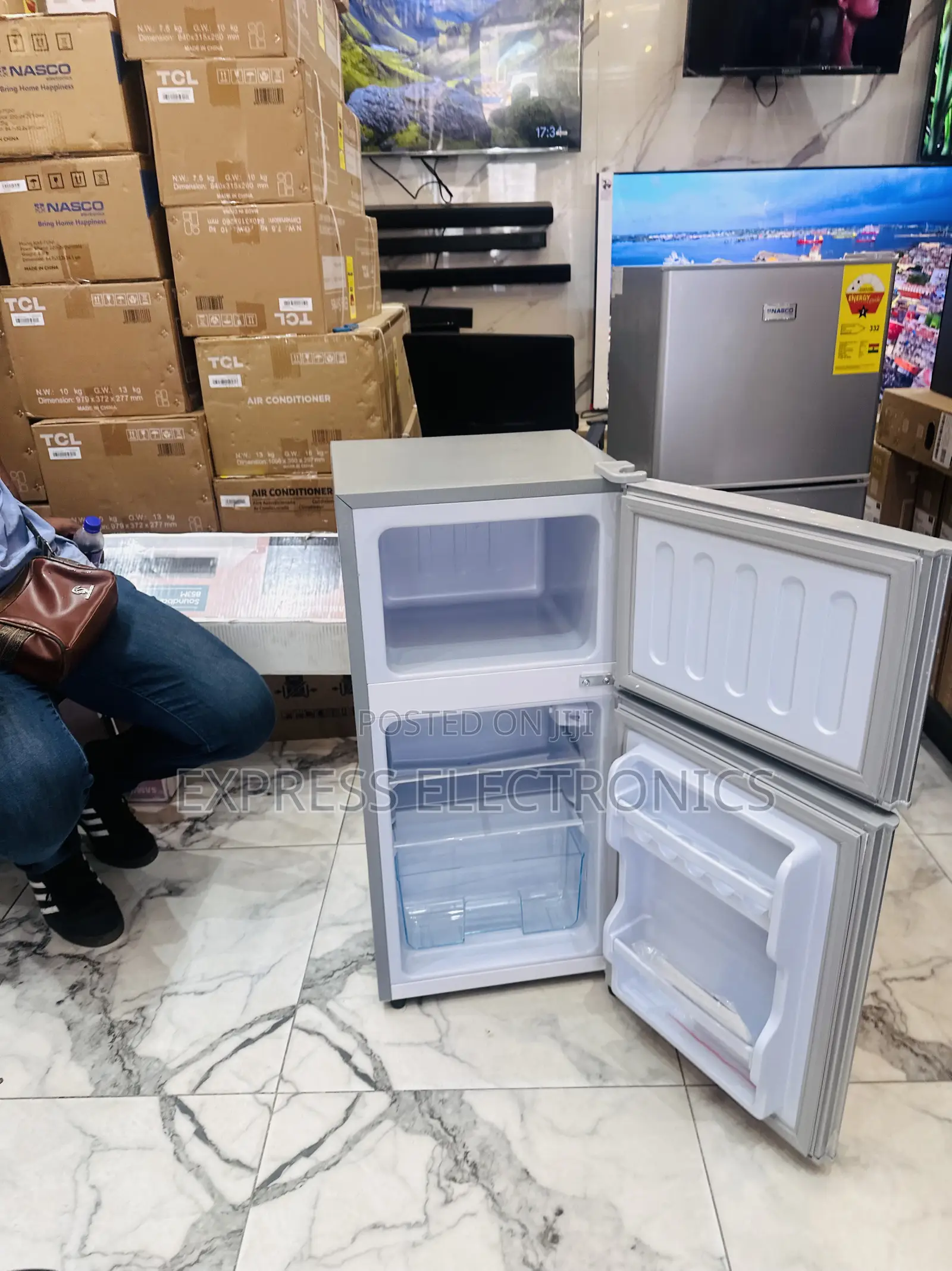 Durable Build Nasf2-120 Fridge Nasco