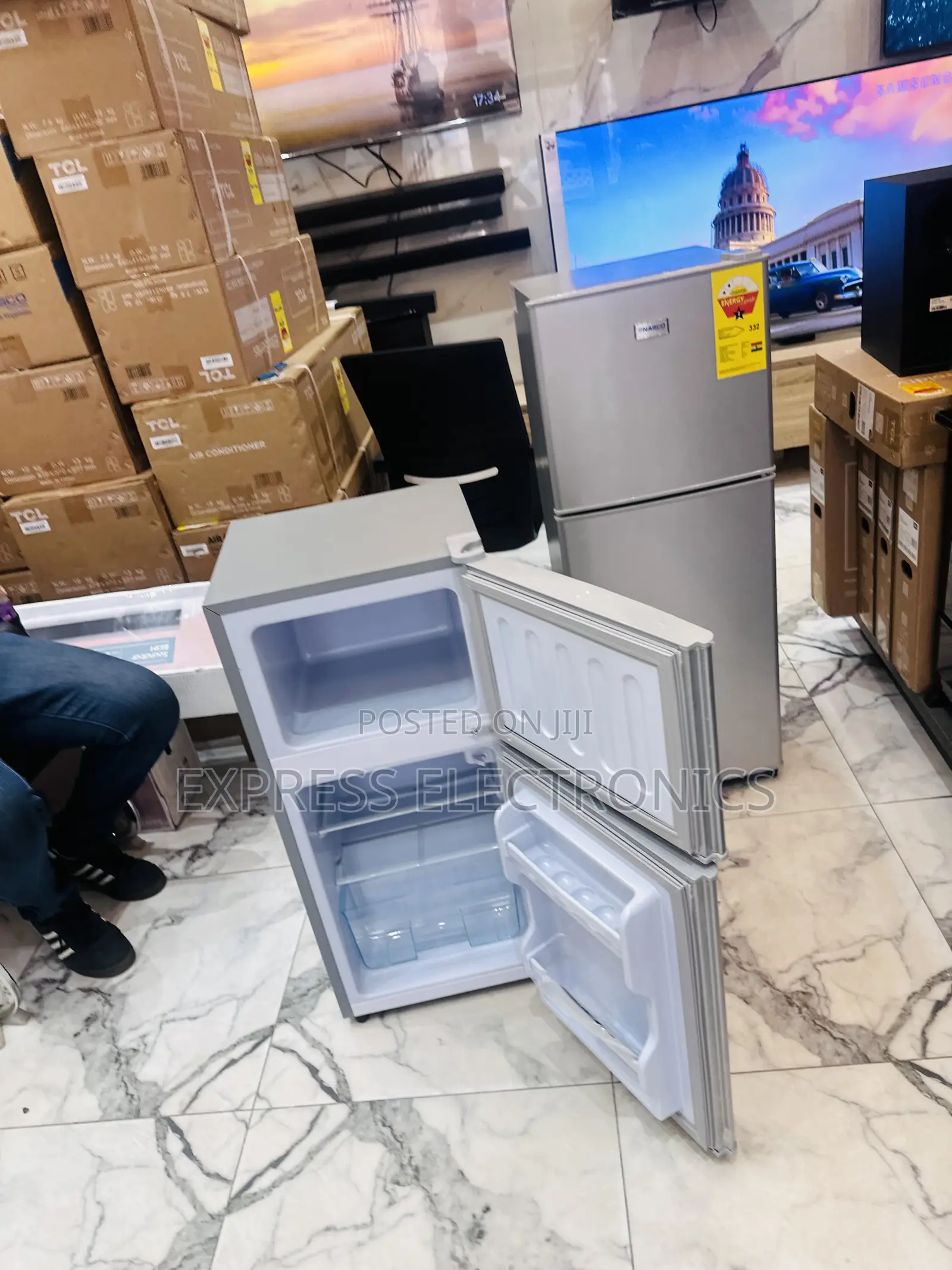 High Quality Sleek Fridge Nasco Nasd-120fl