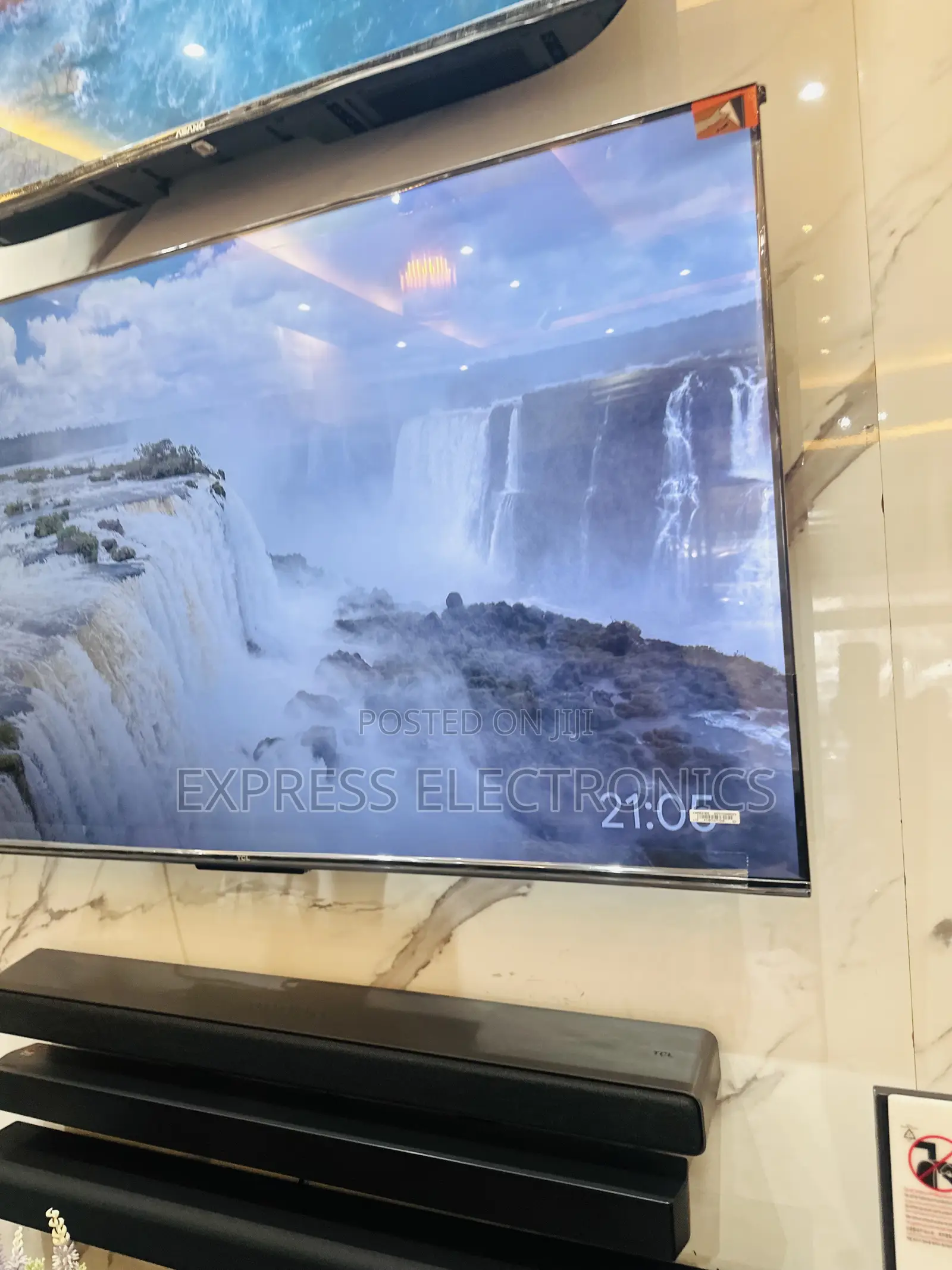 Nasco 50”Android Smart Gloss UHD 