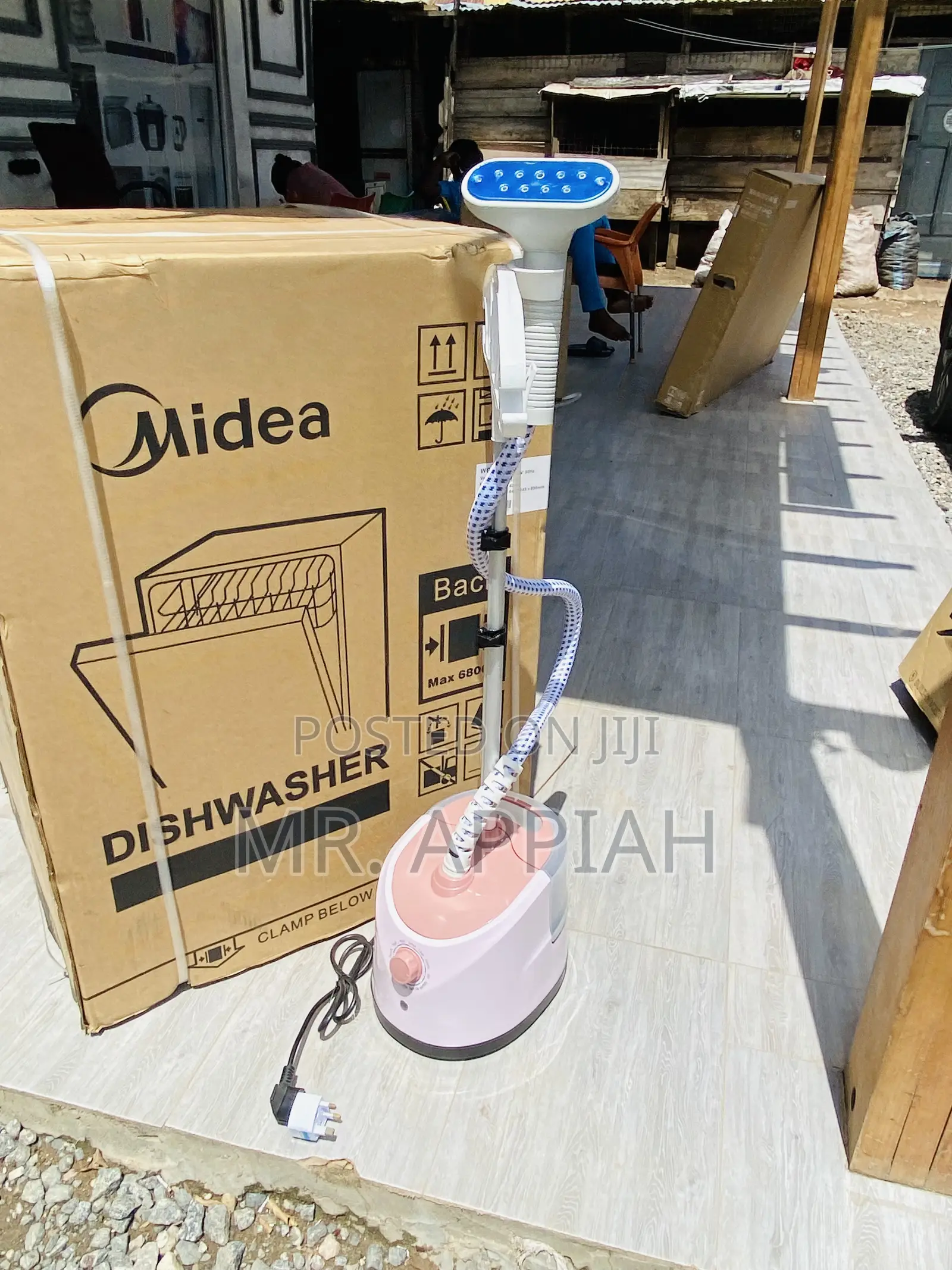 Energy Efficient SC-618 2000watt Garment Steamer(1.7L).