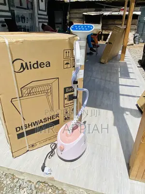 Energy Efficient SC-618 2000watt Garment Steamer(1.7L).