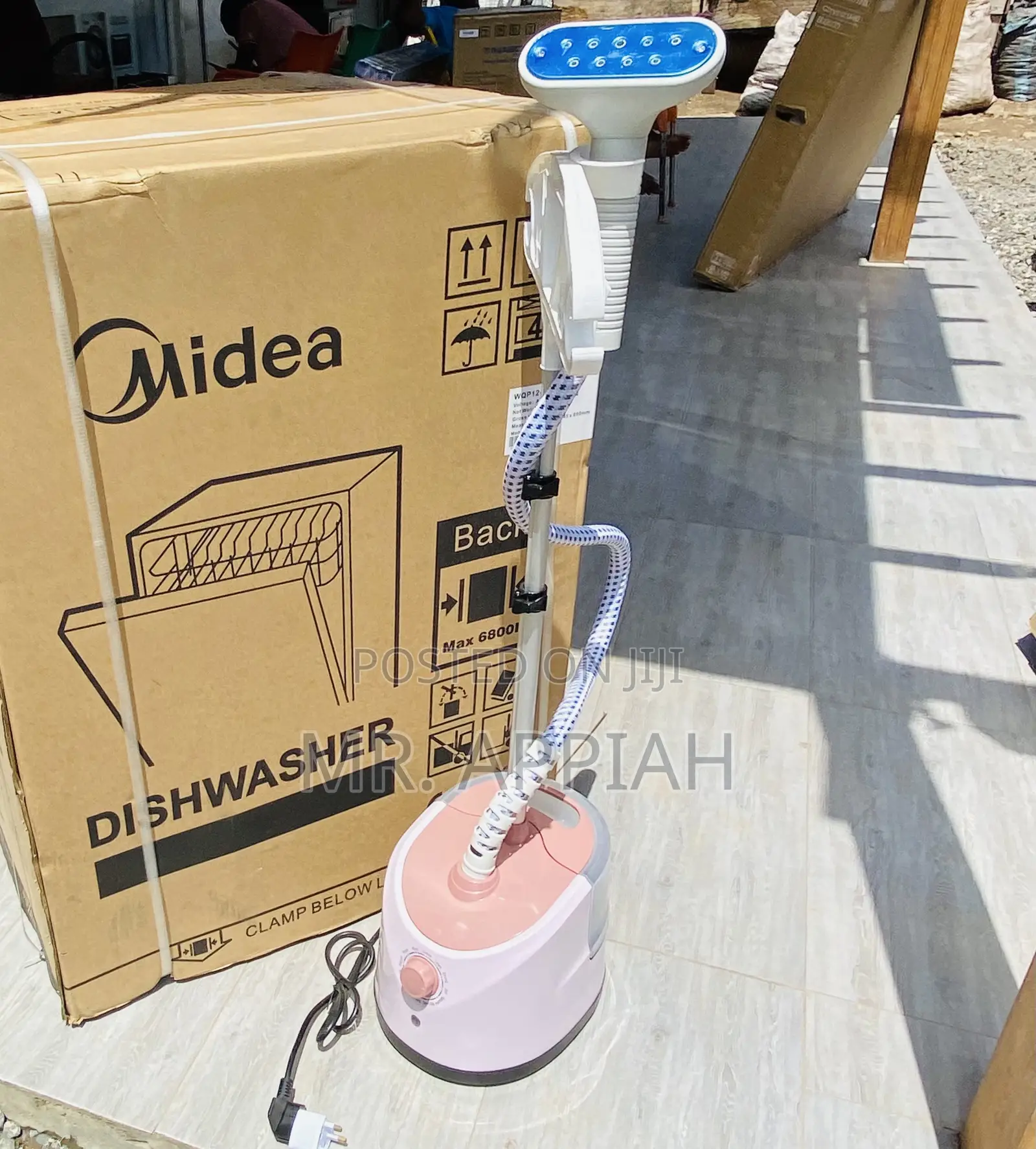 Reliable SC-618 2000watt Garment Steamer(Pink).