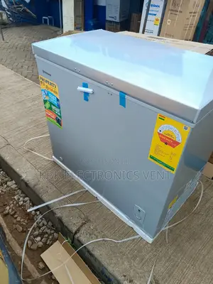 Glass Top 200ltrs Property Chest Freezer