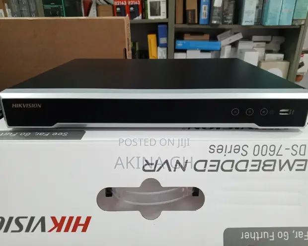 Hikvision 16ch Poe NVR Ds-7616ni-Q2/16p 3