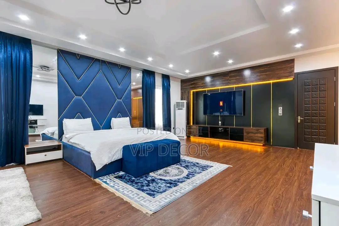 P.O.P: Vip Decor