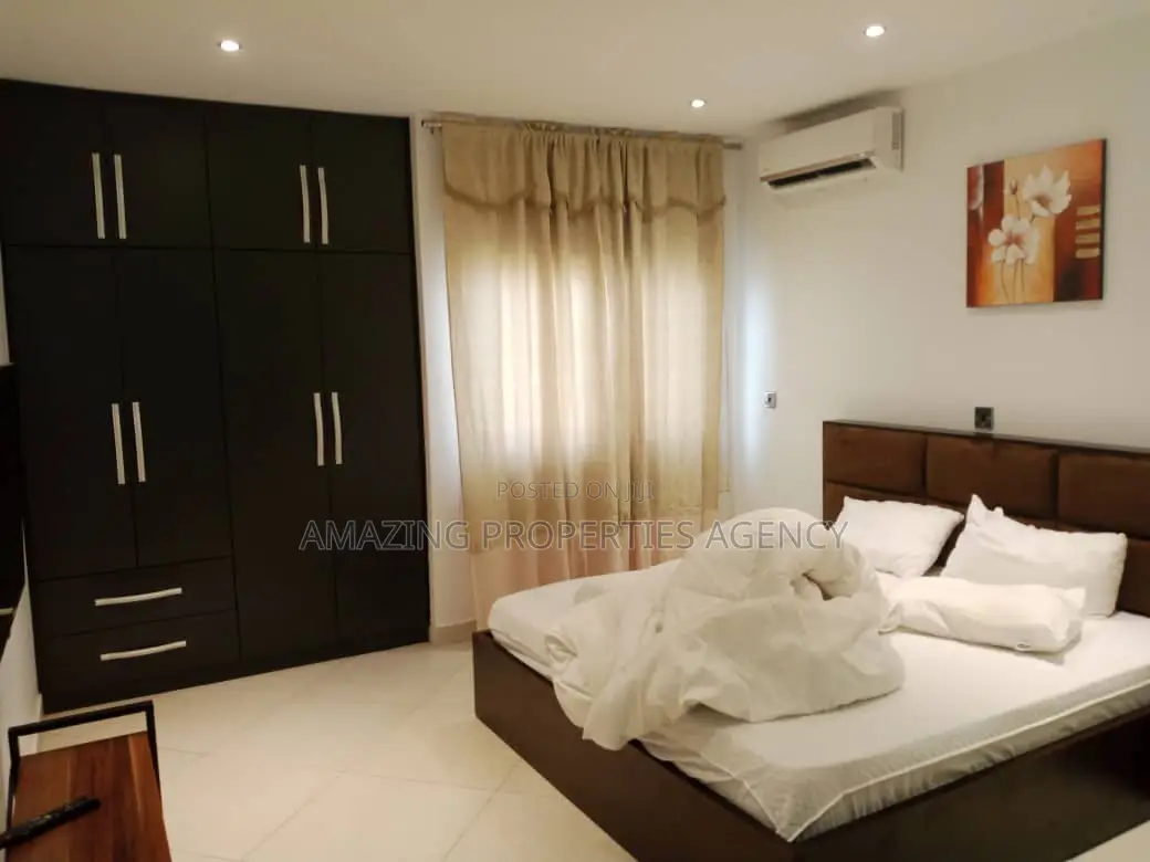 4bdrm House in Adjiriganor for sale
