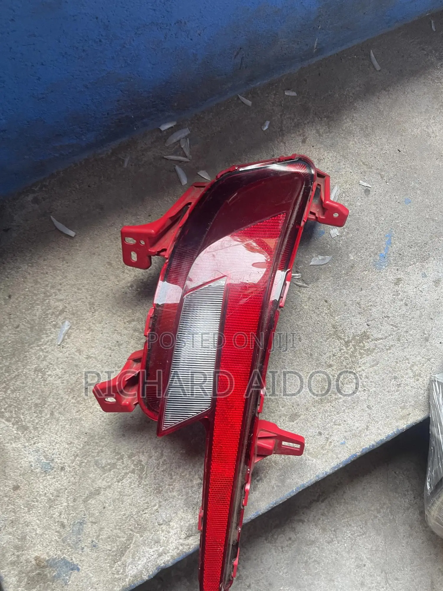Hyundai Elantra 2018 Back Bumper Reflector Available