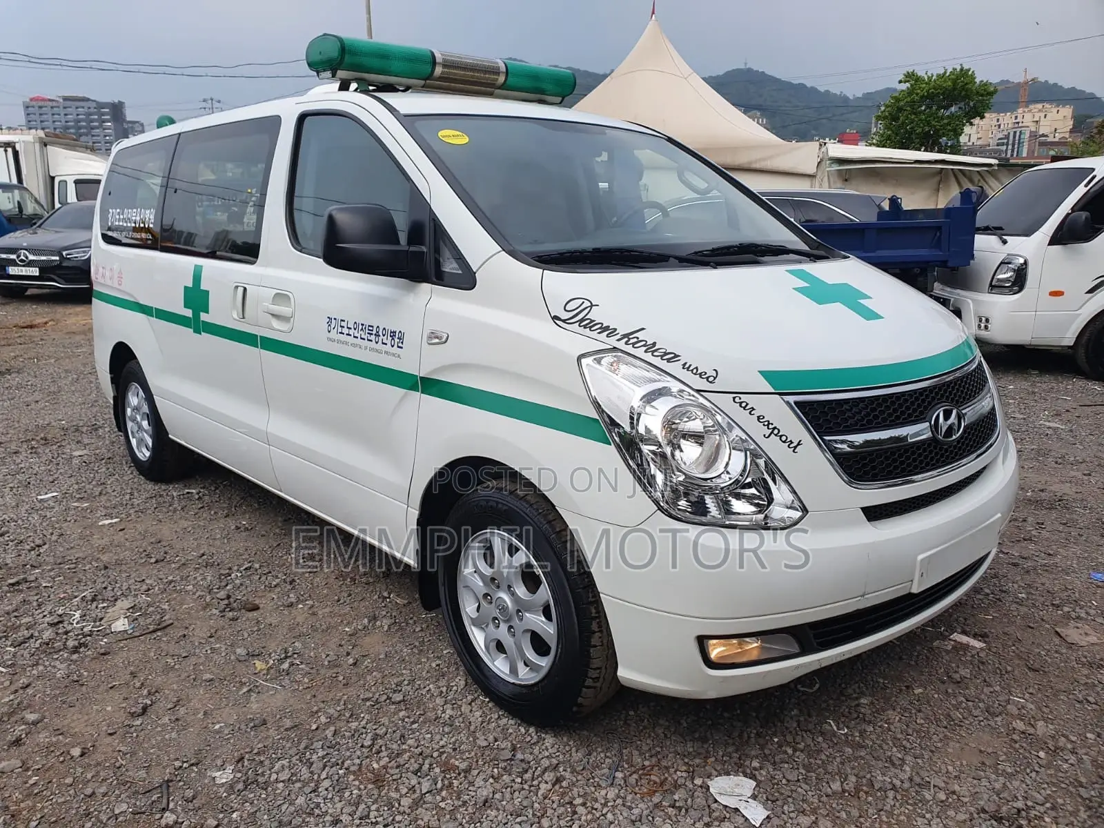 Hyundai Starex 2013 White