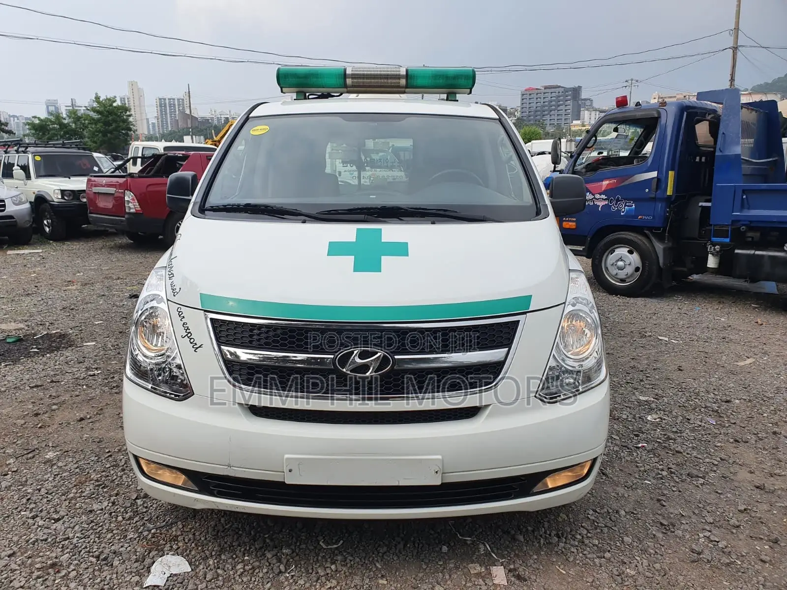 Hyundai Starex 2013 White