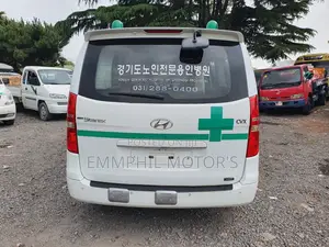 Hyundai Starex 2013 White