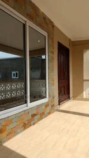 3bdrm Apartment in Dorns Properties, New Town for rent