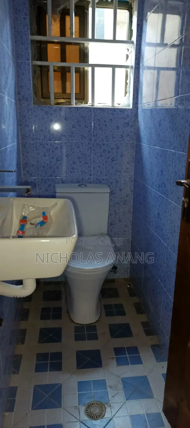 3bdrm Apartment in Dorns Properties, New Town for rent