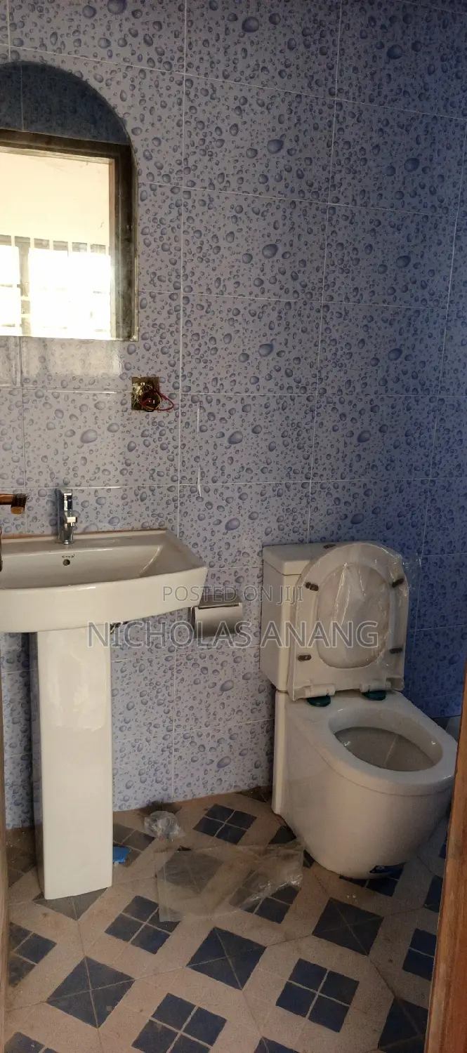 3bdrm Apartment in Dorns Properties, New Town for rent