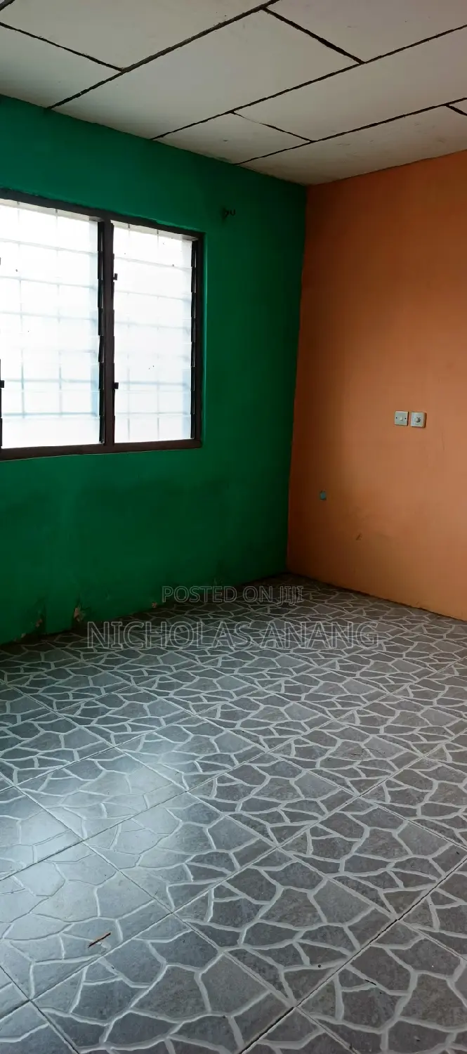 1bdrm Apartment in Dorns, New Town for rent