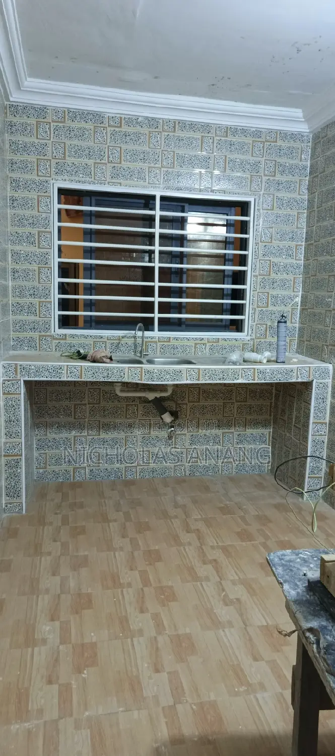 2bdrm Apartment in Dorns Properties, New Town for rent