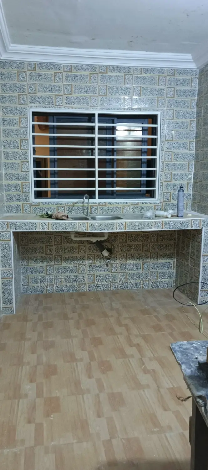2bdrm Apartment in Dorns Properties, New Town for rent