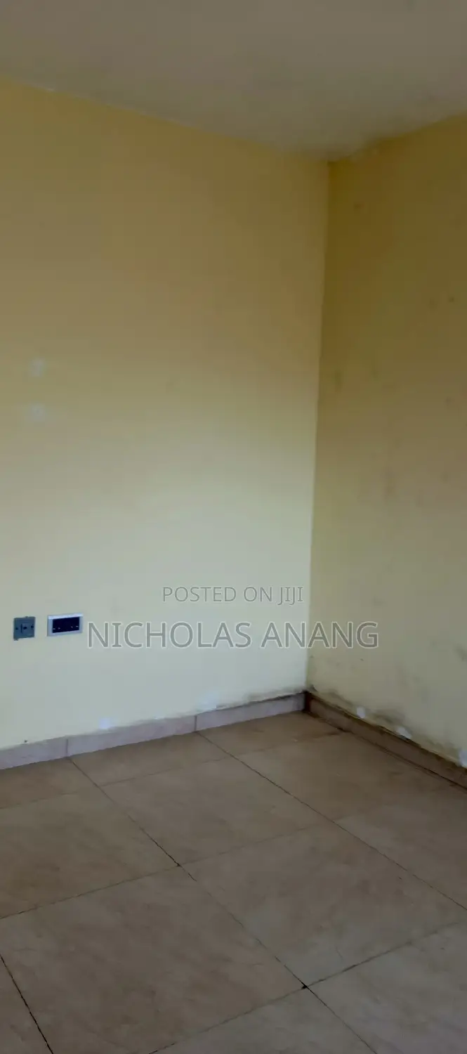 1bdrm Apartment in Dorns Properties, New Town for rent