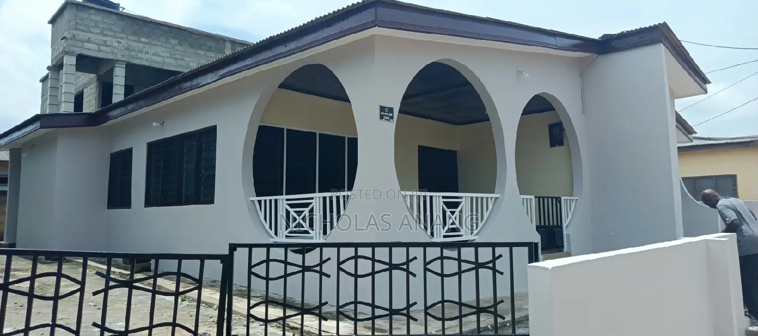 3bdrm House in Dorns Properties, New Town for rent