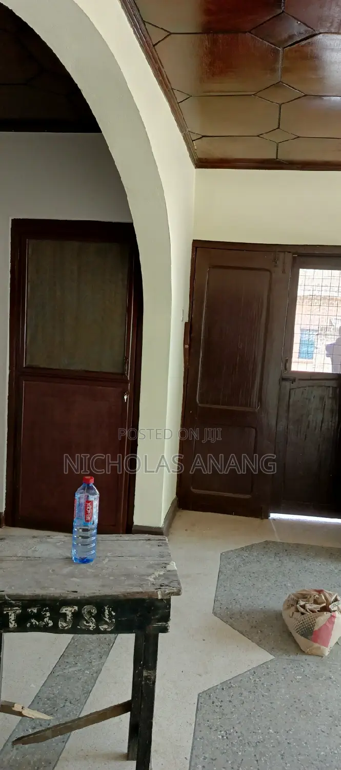 3bdrm House in Dorns Properties, New Town for rent