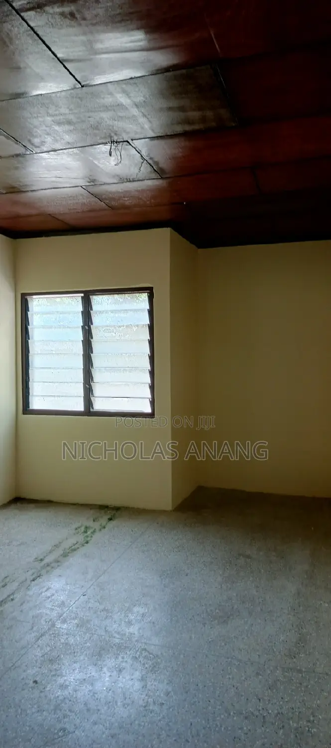 3bdrm House in Dorns Properties, New Town for rent