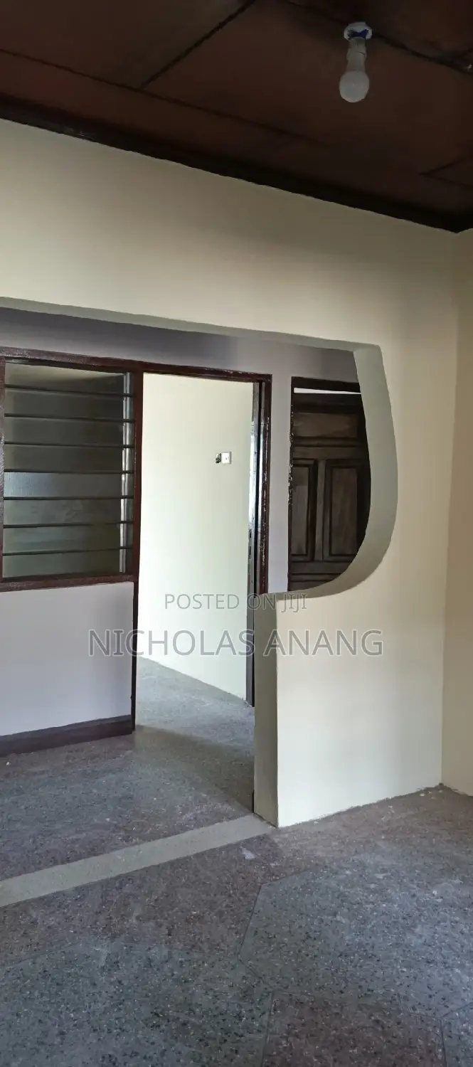 3bdrm House in Dorns Properties, New Town for rent