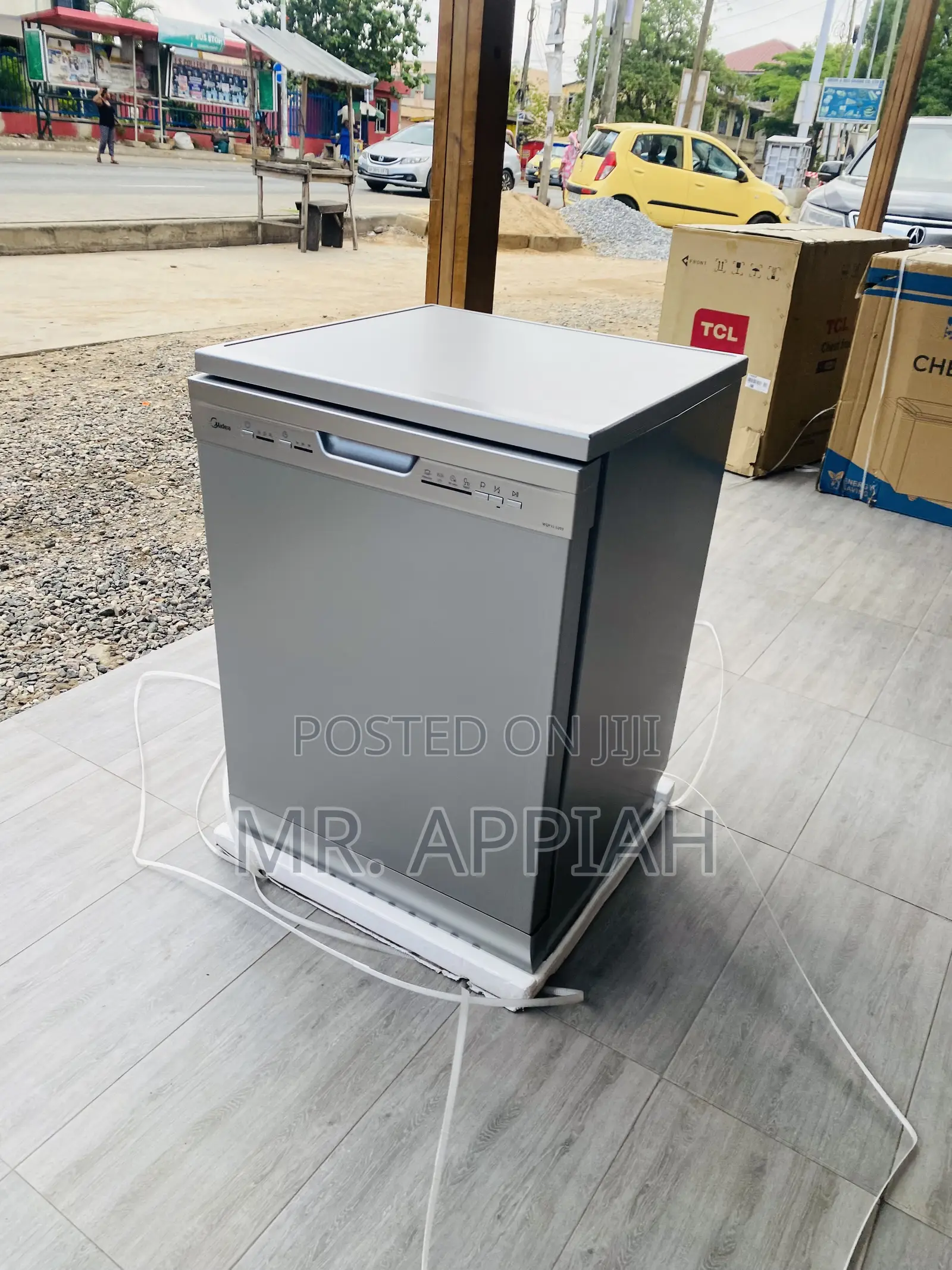 Fabulous MIDEA 12 PLATES DISHWASHER WQP12-5203(Gray).