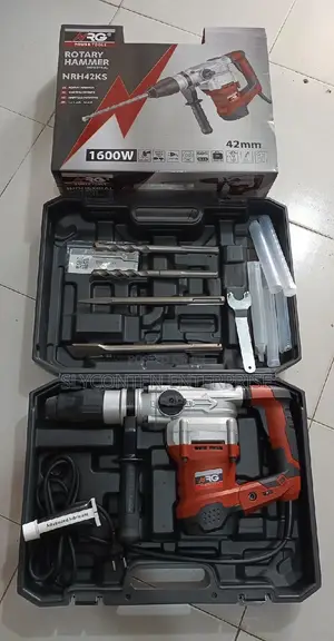 NRG 1600w Drilling Chiseling Machine