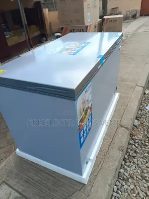 Innova  380ltr Chest Freezer Single Door + Glass