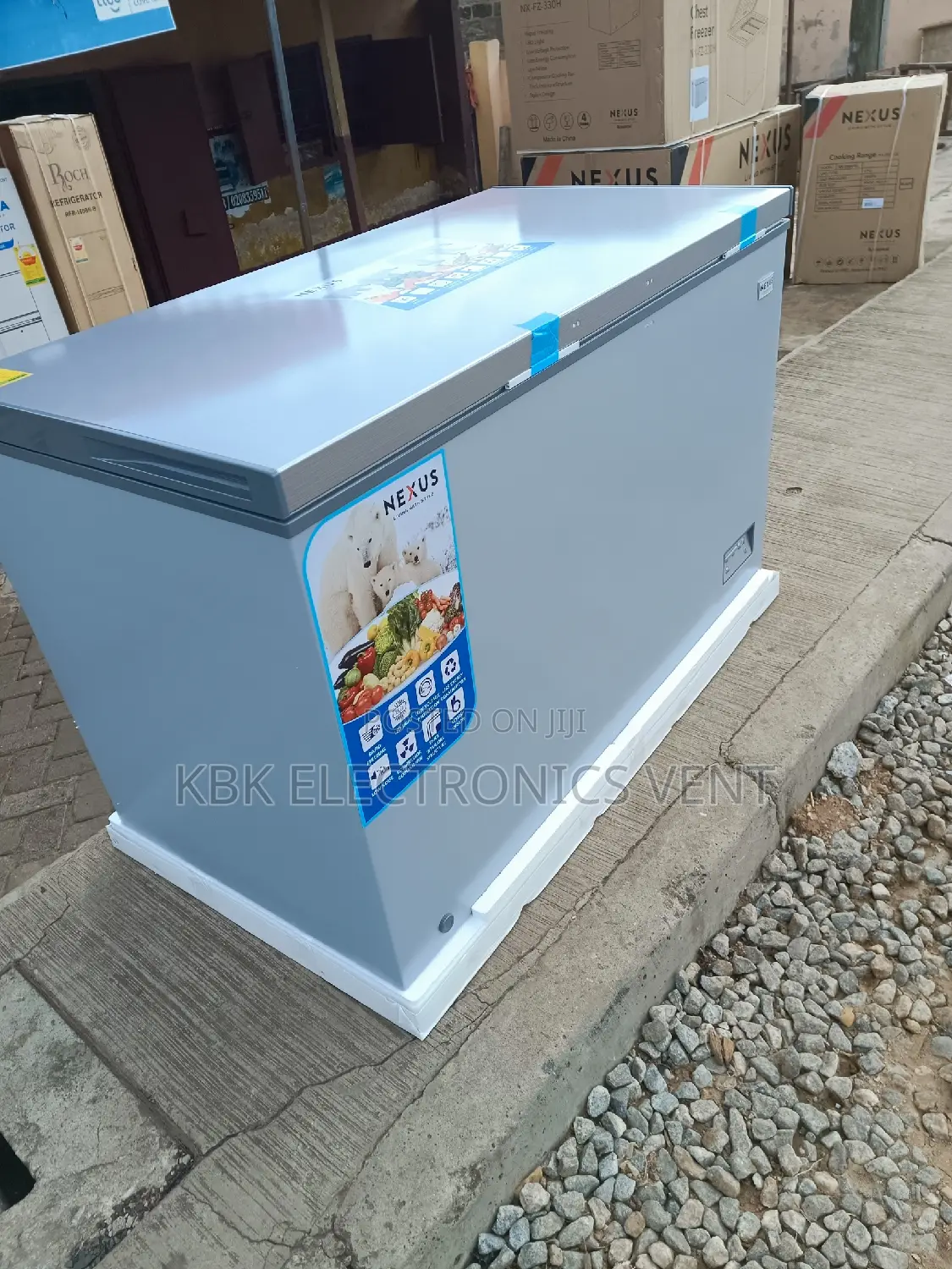 Innova  380ltr Chest Freezer Single Door + Glass