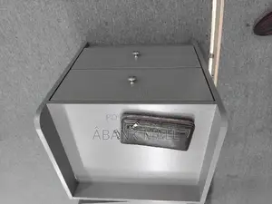 Side Drawer