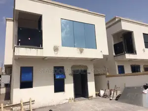 4bdrm Duplex in East Legon for sale