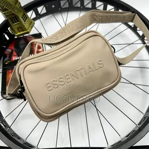 Essential Leather Side/Shoulder Bag