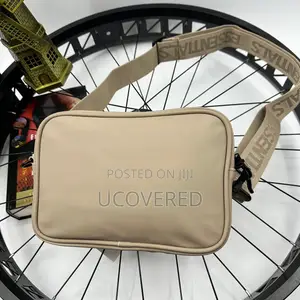 Essential Leather Side/Shoulder Bag