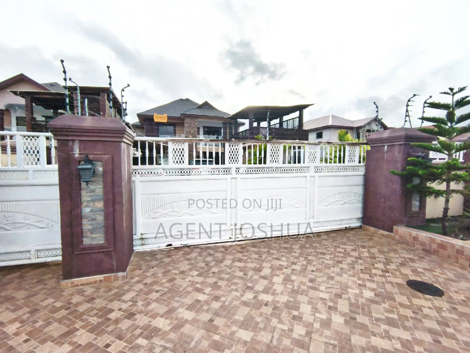 Furnished 4bdrm House in Marivielle Home, Spintex for rent