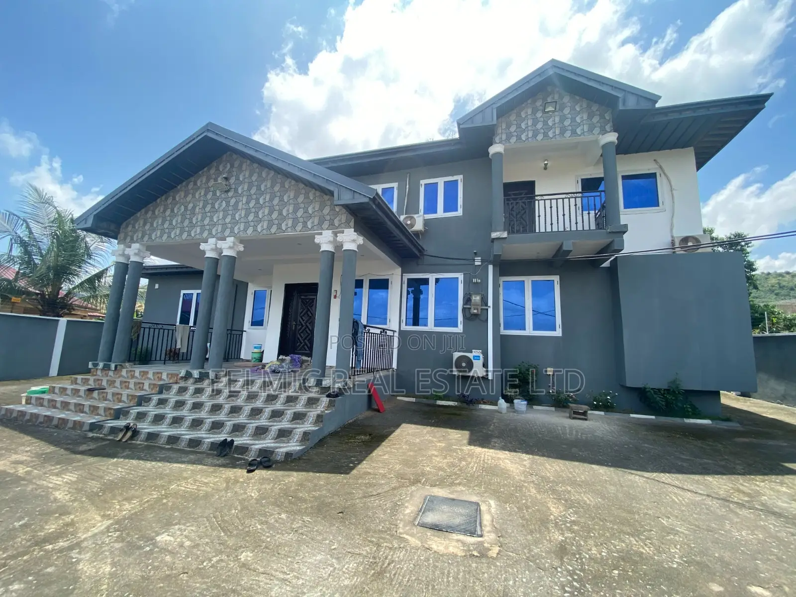 6bdrm Duplex in Felmic Real Estate, Pokuase for sale