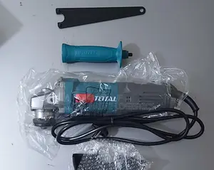 Total 900W Angle Grinder 125mm