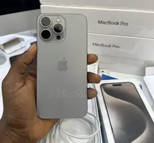 Apple iPhone 15 Pro Max 256 GB Silver