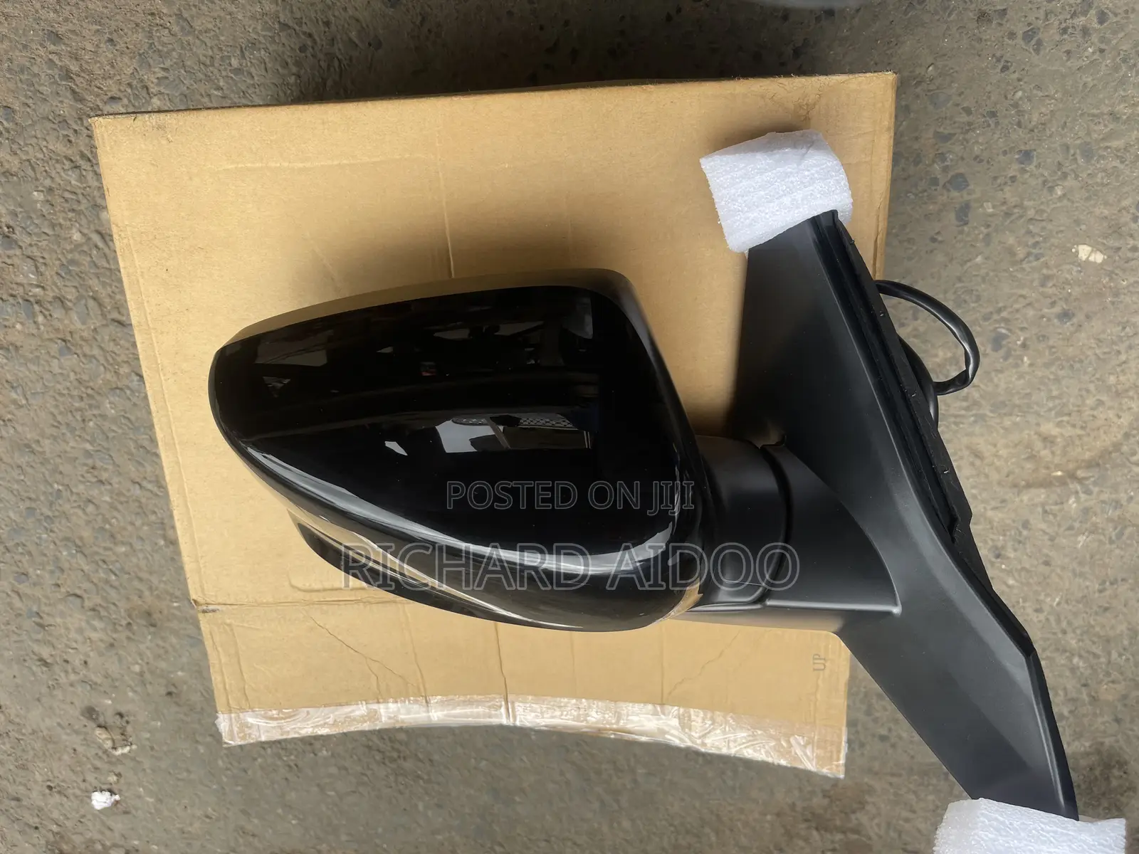 Honda Accord 2014 Driven Mirror Available