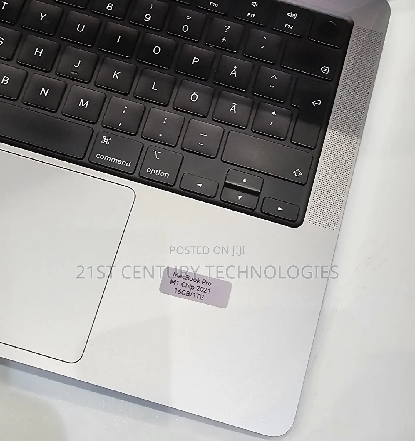 Laptop Apple MacBook Pro 2021 M1 16GB Apple M1 Pro SSD 1T