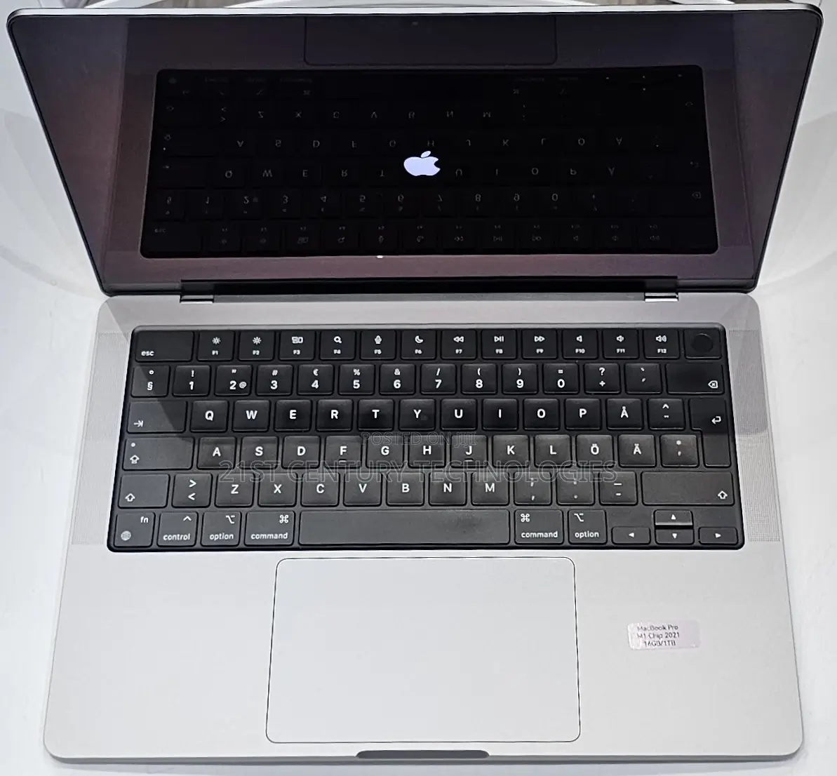 Laptop Apple MacBook Pro 2021 M1 16GB Apple M1 Pro SSD 1T