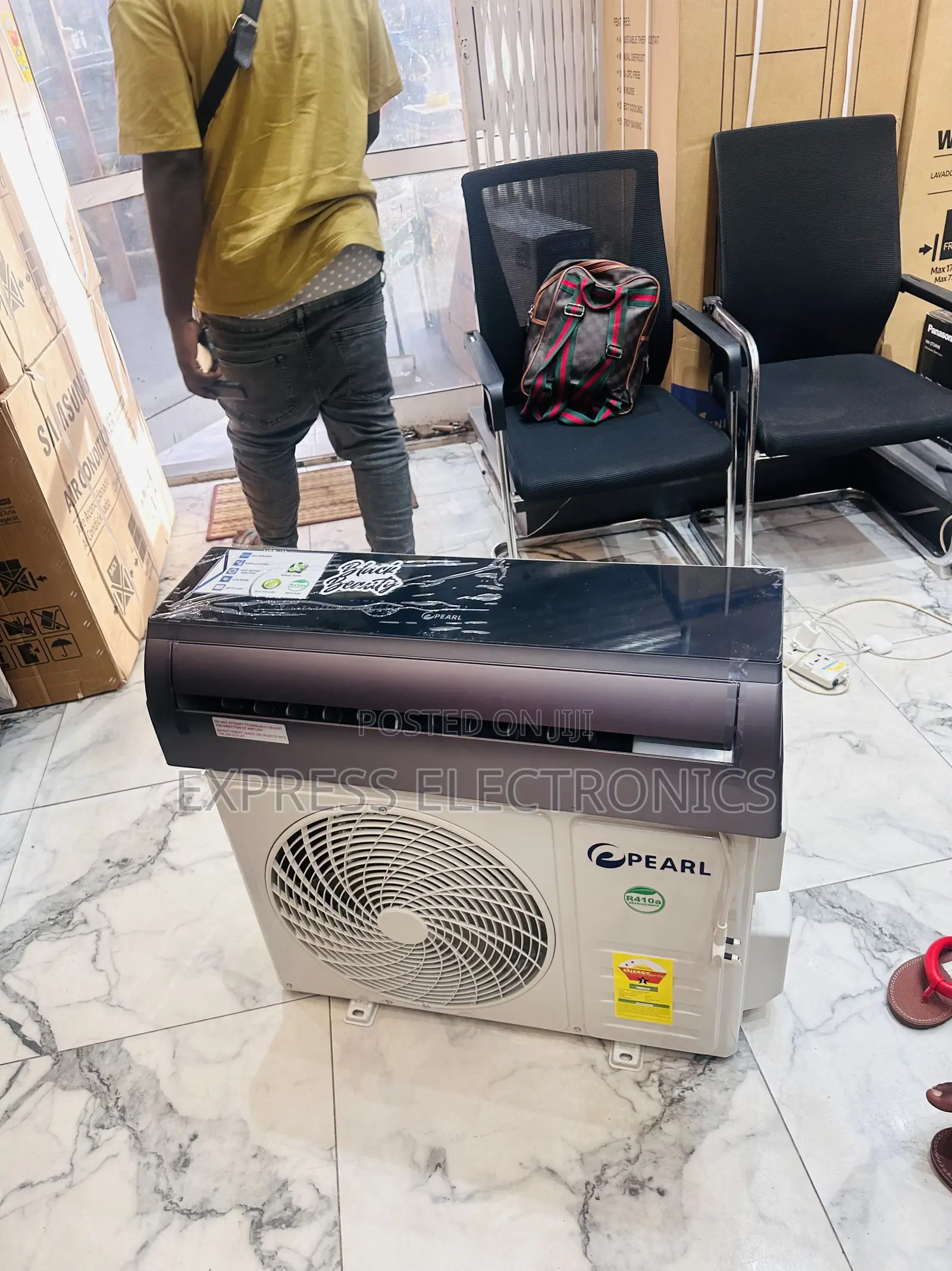 Foreign Standard Black Pearl AC Split R410 Gas 1.5hp